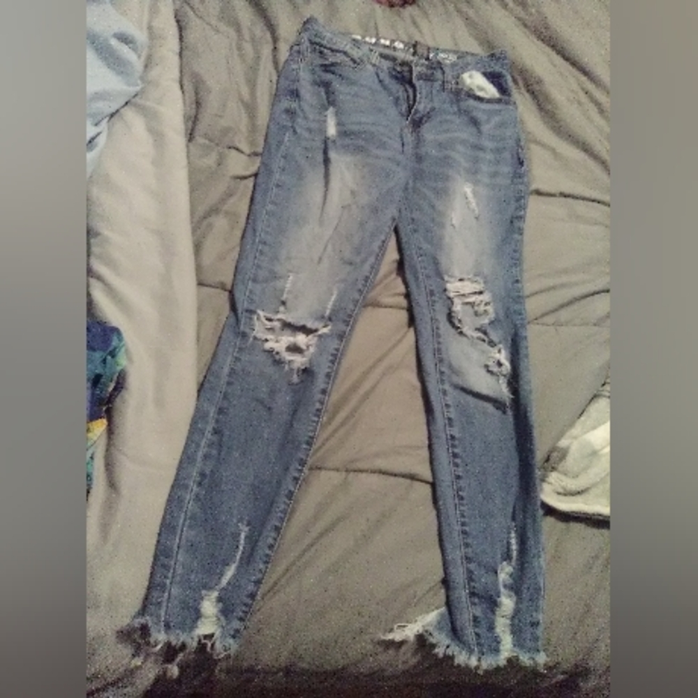 Ripped jeans